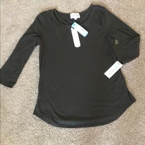 NWT cropped sleeve shirt